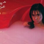 Makna lagu Dancing With The Devil