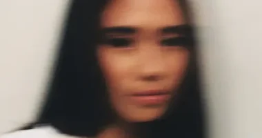 makna lagu NIKI - Before